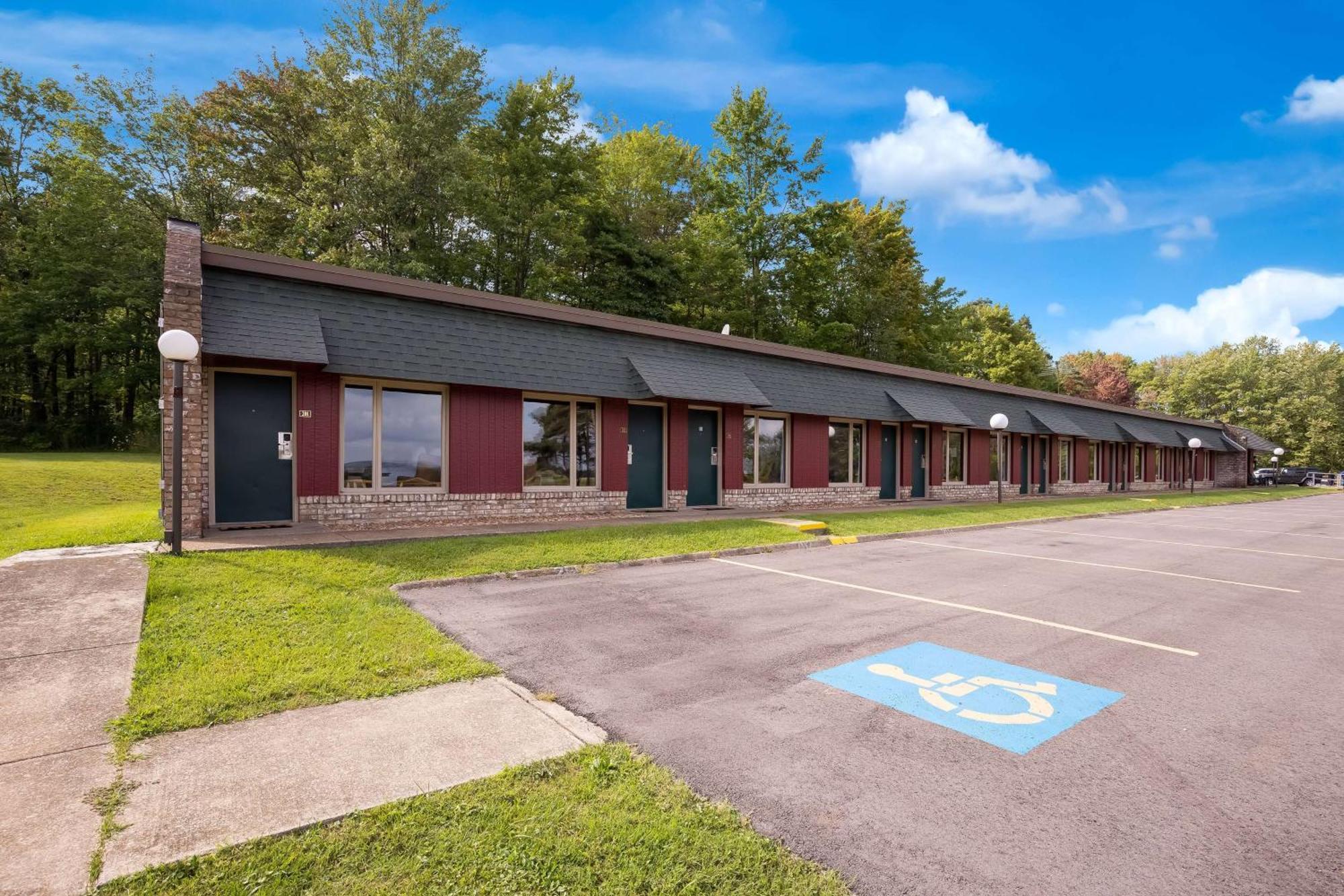 Travelodge By Wyndham Emlenton Zewnętrze zdjęcie
